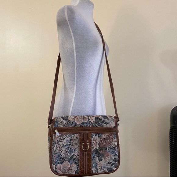 retro floral tapestry purse and pouch - Picture 9 of 15